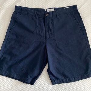 Men’s linen shorts